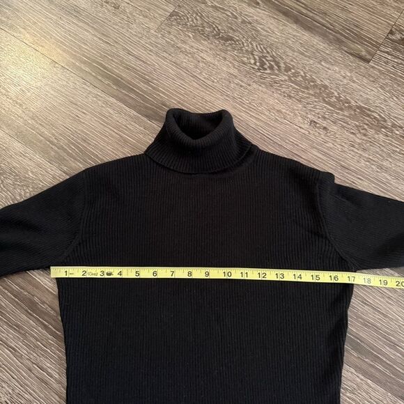 J. Crew Vintage Merino Wool Ribbed Turtleneck - Picture 6 of 9